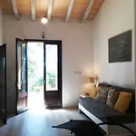 Wunderschoene Ferienwohnung In Porto Cristo Mit Terrasse Und Garten